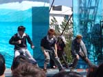 yuxi show rap dancing